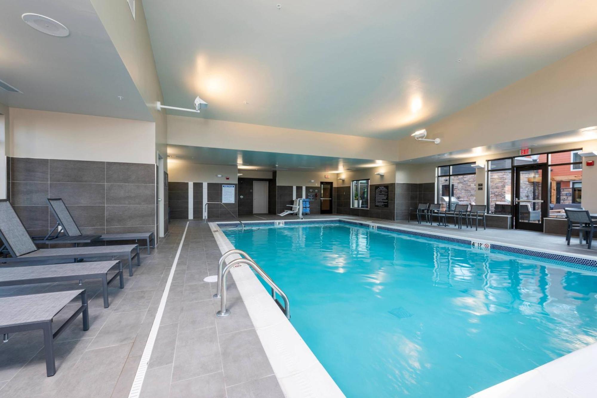 Residence Inn By Marriott Indianapolis South/Greenwood Екстер'єр фото